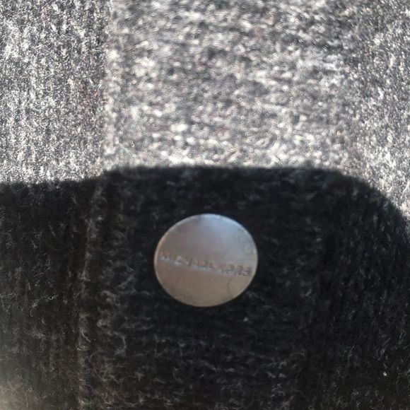 Michael kors hoodie sweater size medium - Picture 3 of 5